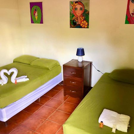 Casa Lula Leon Hostal Eksteriør billede