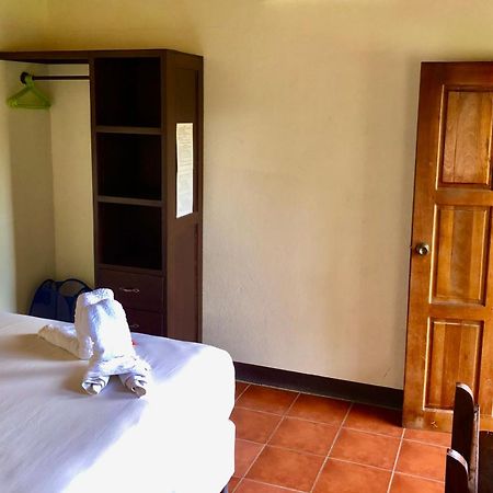 Casa Lula Leon Hostal Eksteriør billede