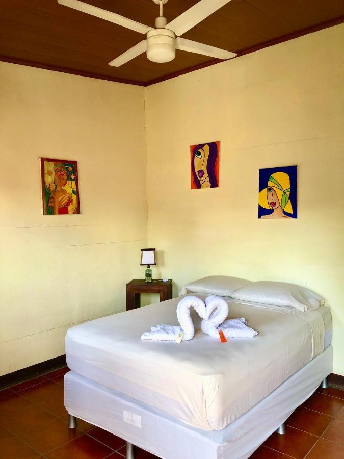 Casa Lula Leon Hostal Eksteriør billede